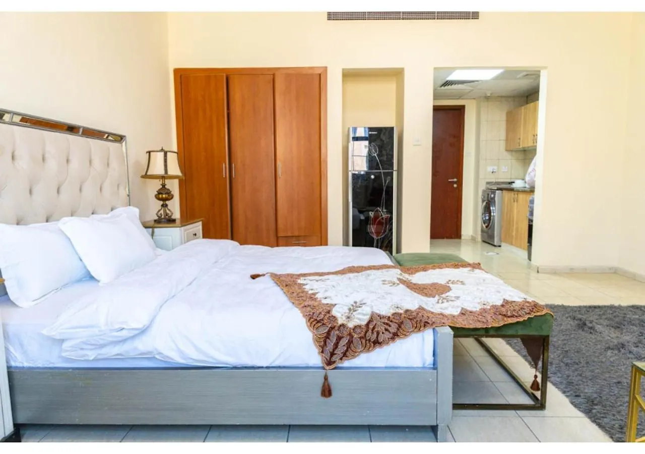 Spacious Studio Apartment Close To Airport Dubai