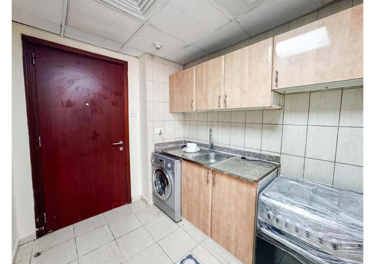 Spacious Studio Apartment Close To Airport Dubai United Arab Emirates