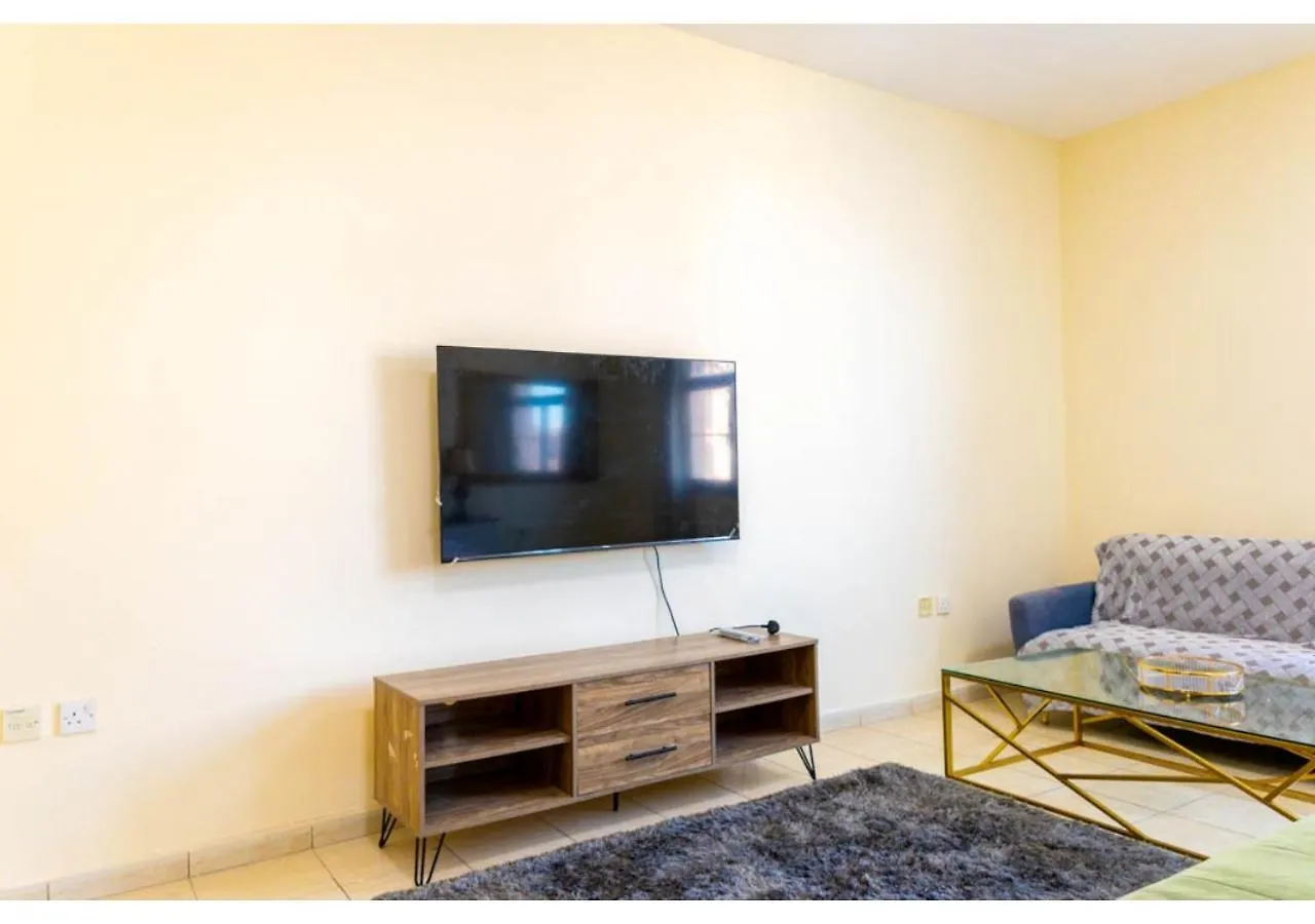 Spacious Studio Apartment Close To Airport Dubaj